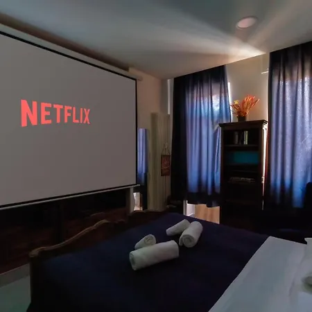 La Casa De Papel コモ